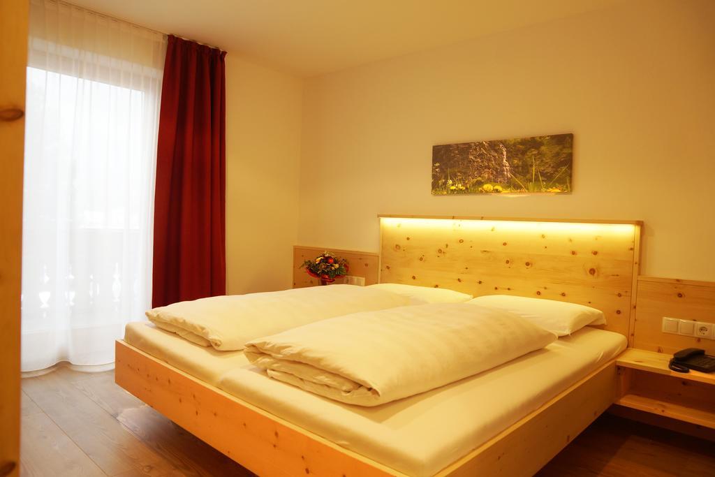 Hotel Alpenrast Riva di Tures Esterno foto